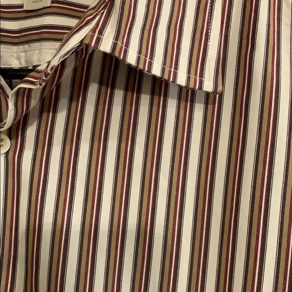 Men’s Banana republic classic fit button down - Picture 3 of 5